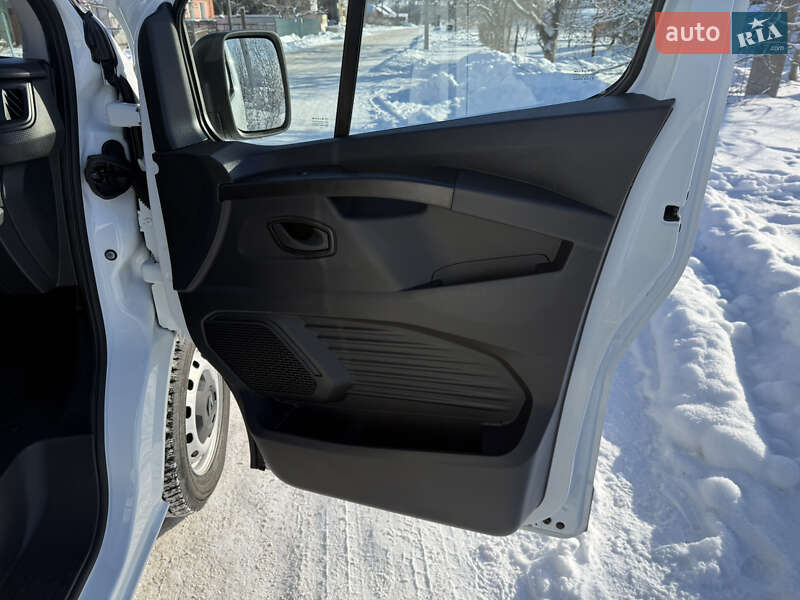 Грузовой фургон Renault Trafic 2023 в Виннице