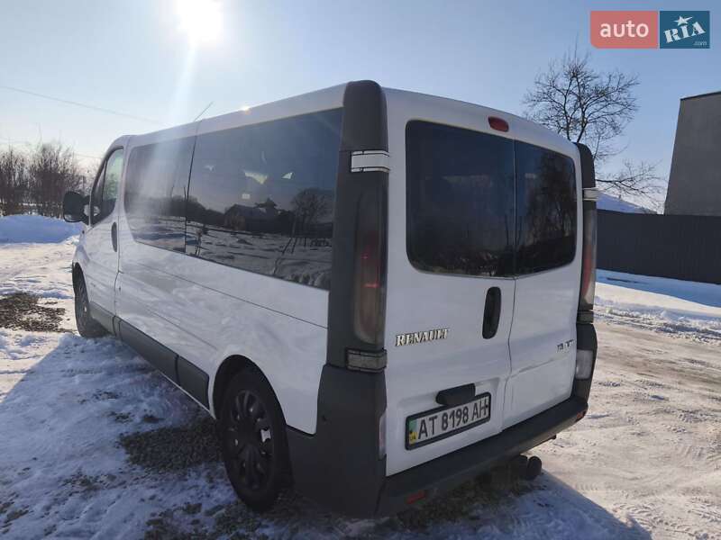 Минивэн Renault Trafic 2003 в Калуше