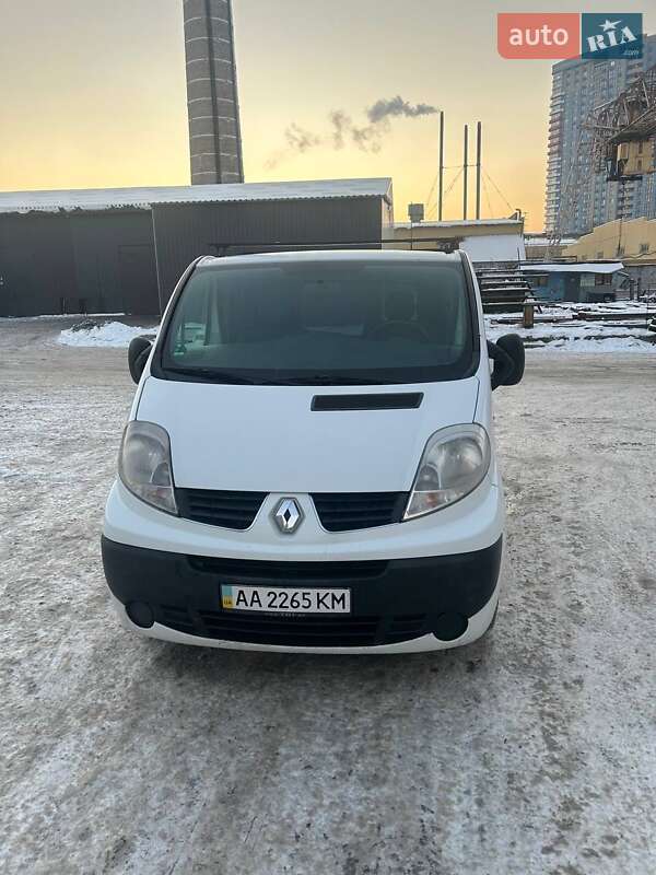 Микроавтобус грузовой (до 3,5т) Renault Trafic 2011 в Киеве