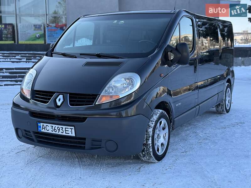 Минивэн Renault Trafic 2007 в Ровно