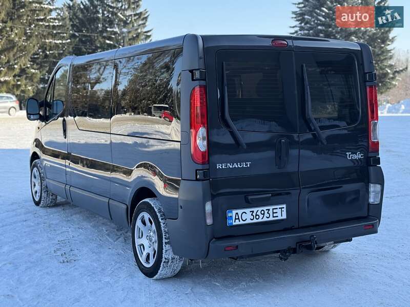 Минивэн Renault Trafic 2007 в Ровно
