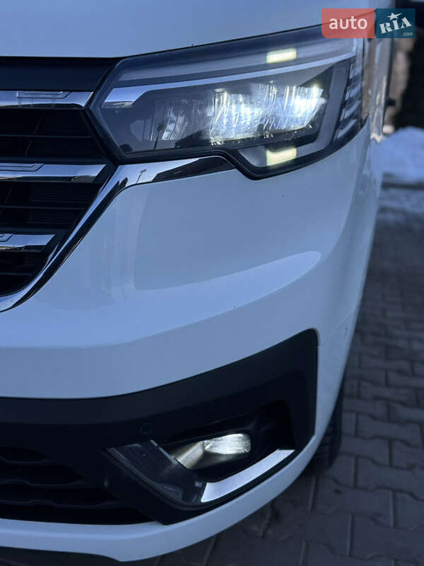 Минивэн Renault Trafic 2022 в Ивано-Франковске
