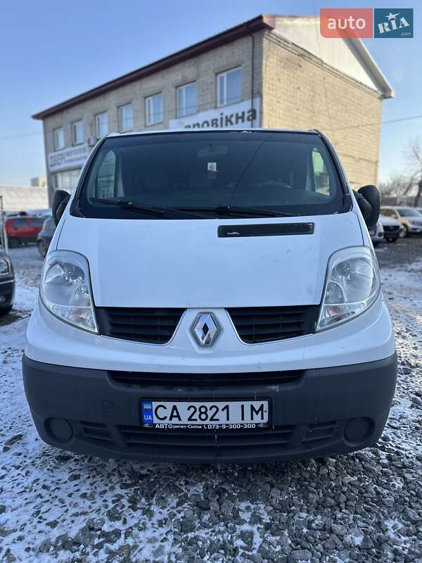 Минивэн Renault Trafic 2010 в Смеле