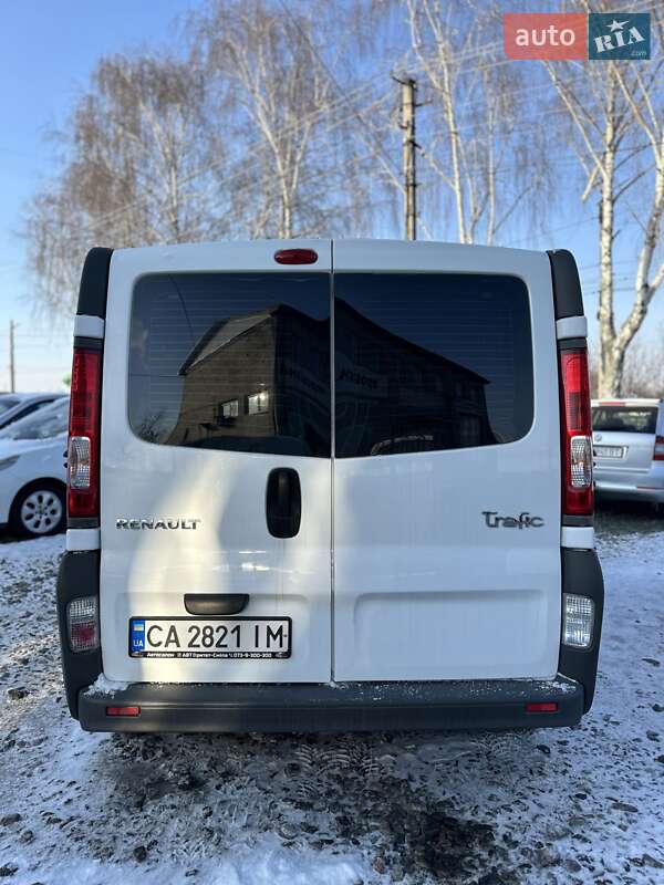 Минивэн Renault Trafic 2010 в Смеле