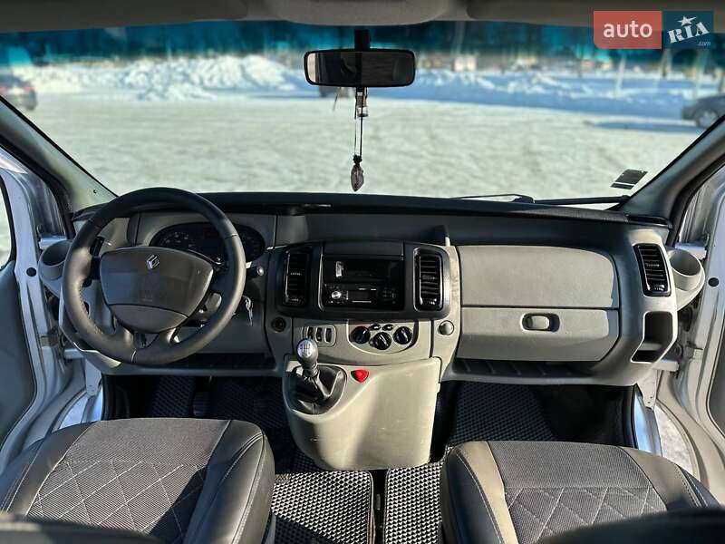 Минивэн Renault Trafic 2008 в Житомире фото 17 Минивэн Renault Trafic 2008 в Житомире
