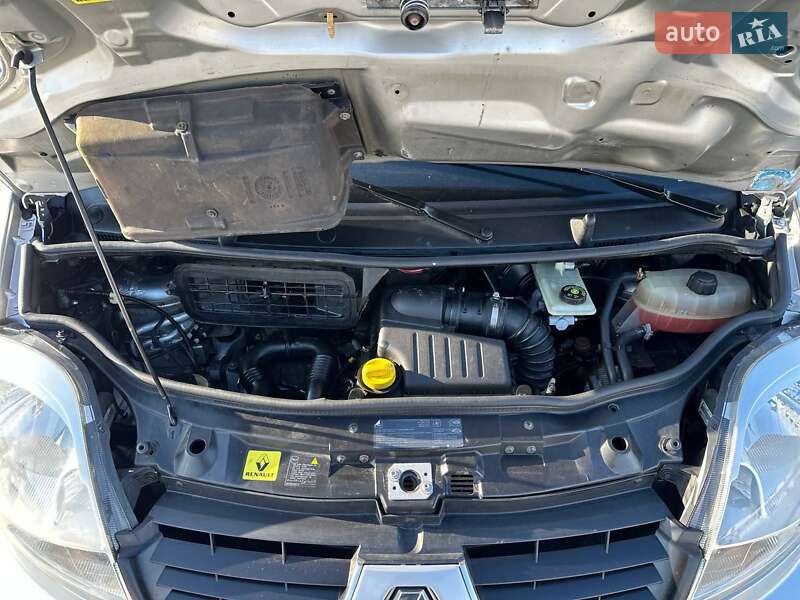 Минивэн Renault Trafic 2008 в Житомире фото 23 Минивэн Renault Trafic 2008 в Житомире