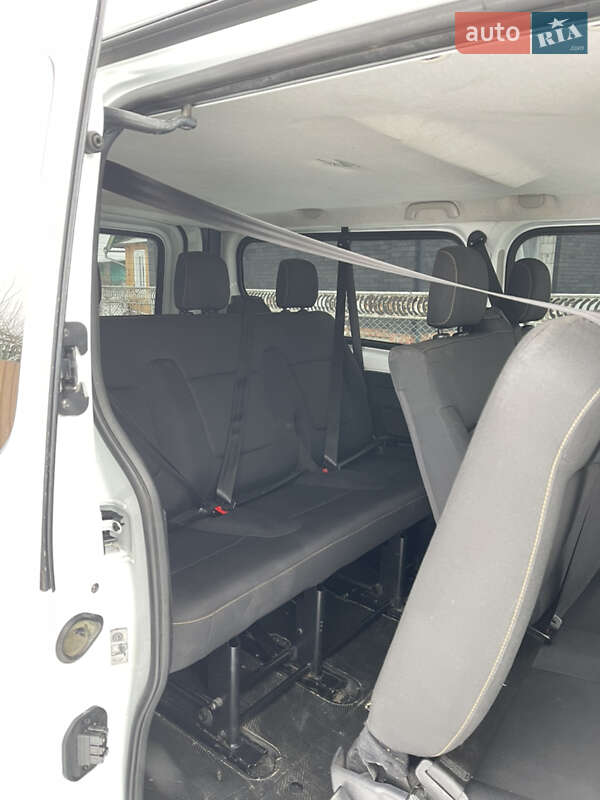 Минивэн Renault Trafic 2015 в Калуше