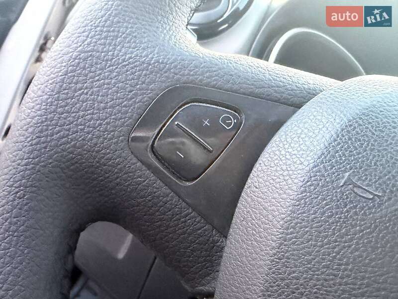 Минивэн Renault Trafic 2016 в Одессе фото 17 Минивэн Renault Trafic 2016 в Одессе