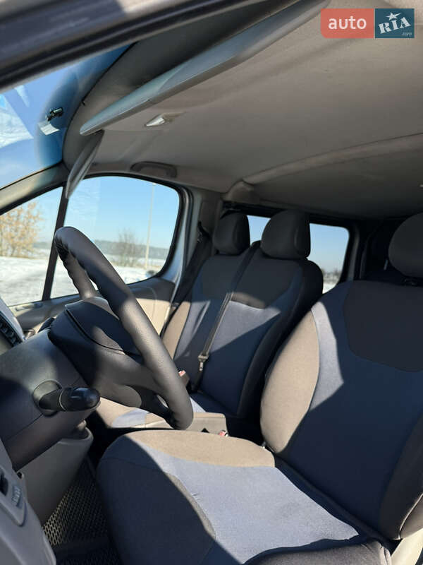 Минивэн Renault Trafic 2012 в Радивилове фото 19 Минивэн Renault Trafic 2012 в Радивилове