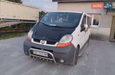 Мінівен Renault Trafic 2006 в Вараші