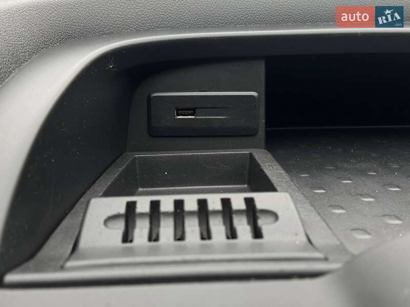 Грузопассажирский фургон Renault Trafic 2018 в Ровно фото 17 Грузопассажирский фургон Renault Trafic 2018 в Ровно