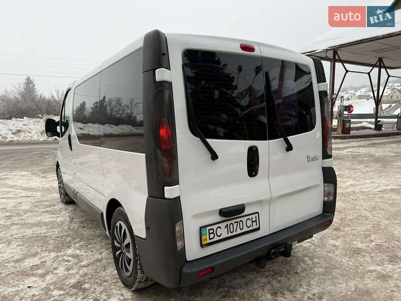 Минивэн Renault Trafic 2004 в Кременце