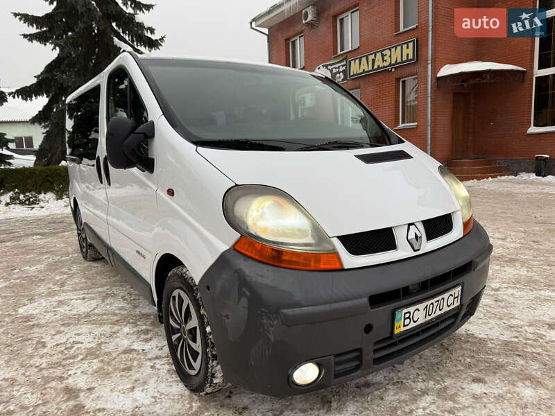 Минивэн Renault Trafic 2004 в Кременце