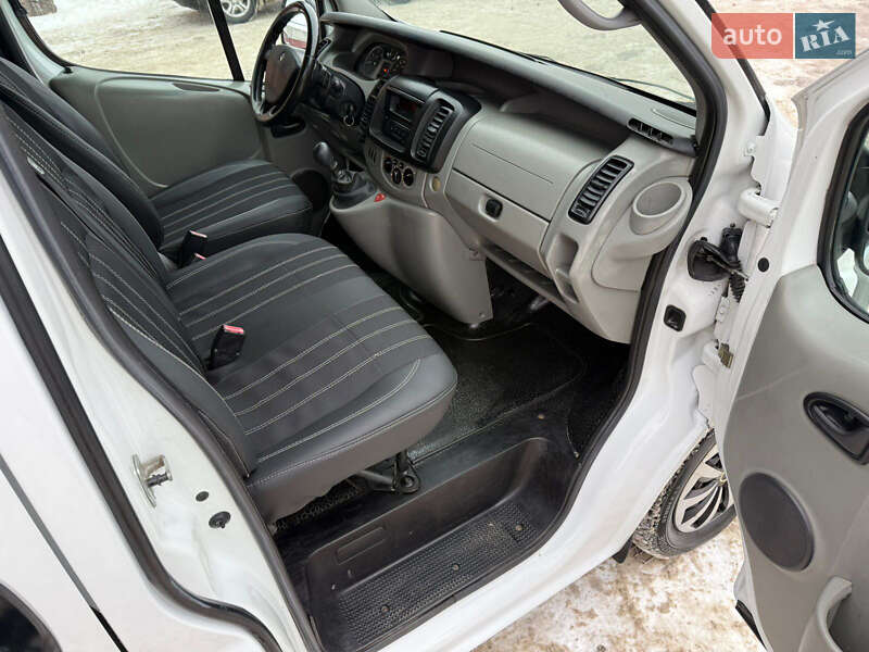 Минивэн Renault Trafic 2004 в Кременце