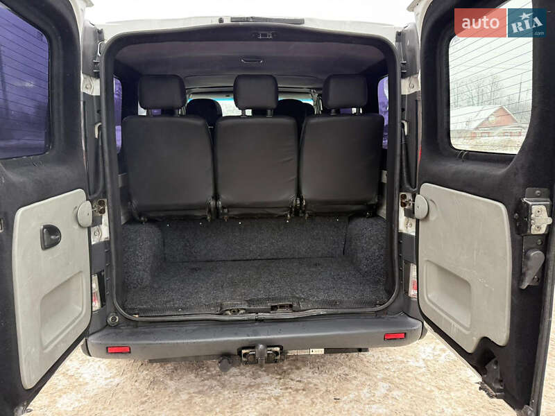 Минивэн Renault Trafic 2004 в Кременце