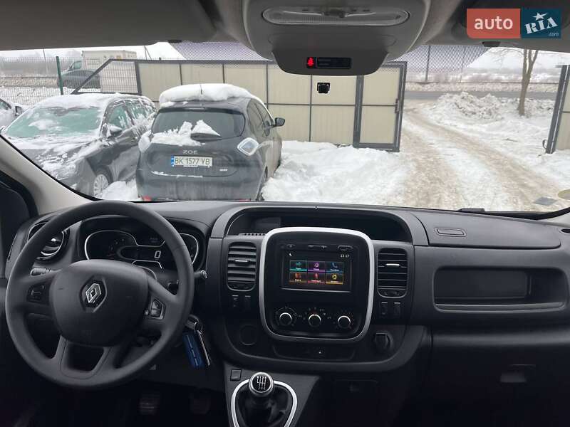 Грузопассажирский фургон Renault Trafic 2021 в Дубно