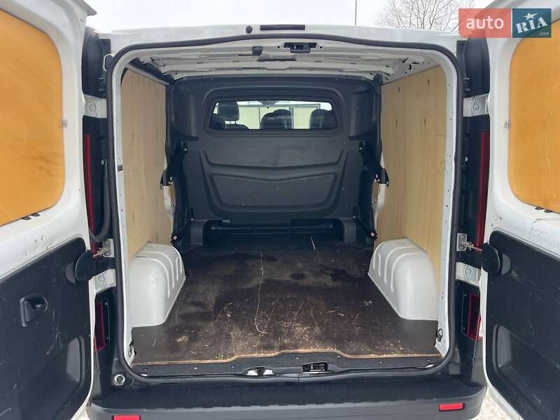 Грузопассажирский фургон Renault Trafic 2021 в Дубно