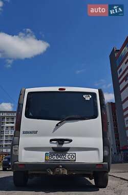 Грузопассажирский фургон Renault Trafic 2005 в Львове