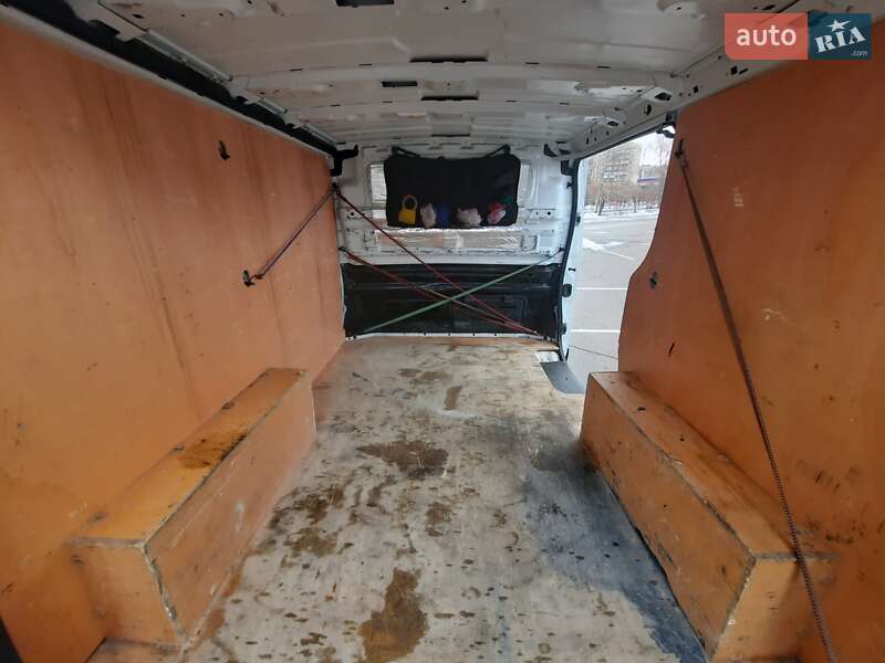 Грузовой фургон Renault Trafic 2016 в Киеве фото 13 Грузовой фургон Renault Trafic 2016 в Киеве