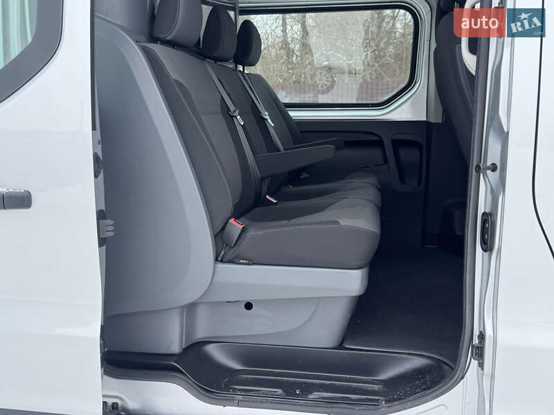 Грузопассажирский фургон Renault Trafic 2020 в Дубно