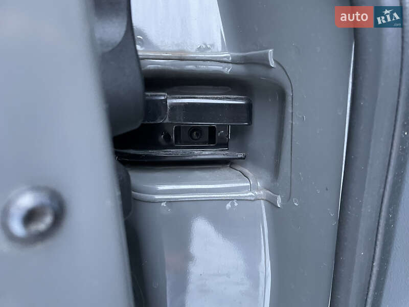 Вантажопасажирський фургон Renault Trafic 2018 в Києві