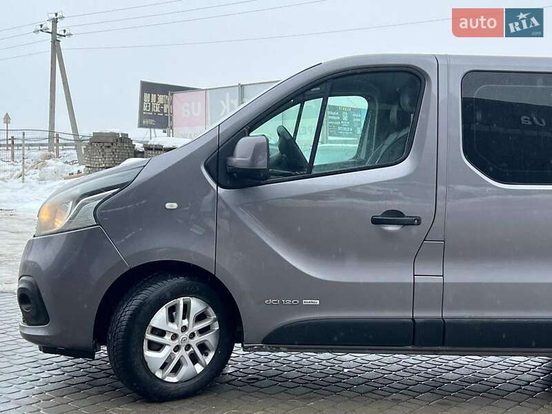 Мінівен Renault Trafic 2015 в Львові