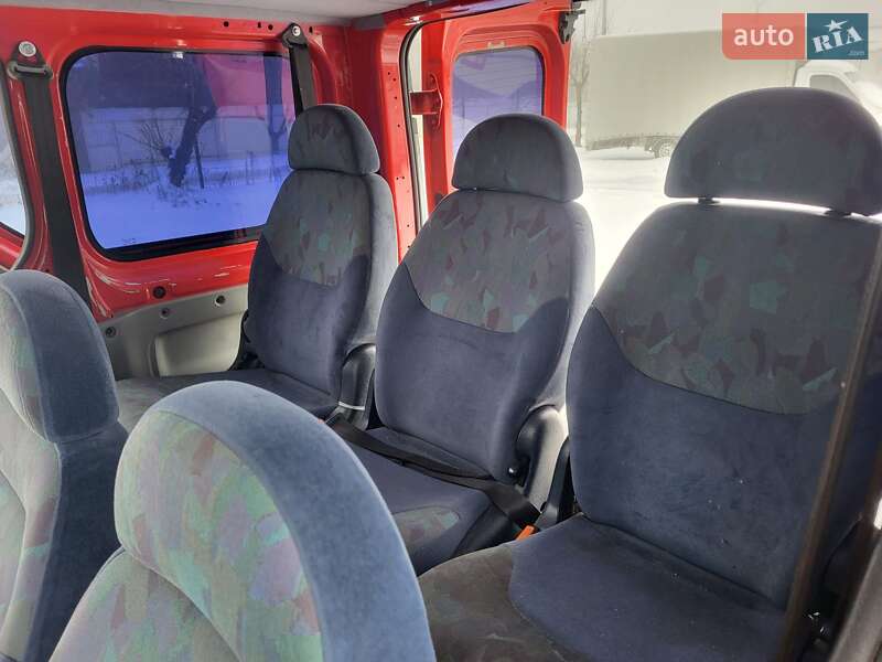 Минивэн Renault Trafic 2005 в Хмельницком