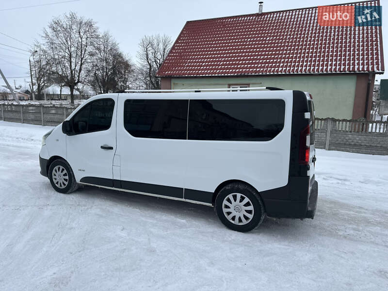 Мінівен Renault Trafic 2015 в Житомирі