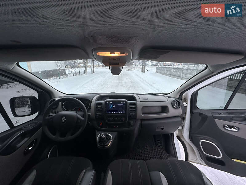 Мінівен Renault Trafic 2015 в Житомирі
