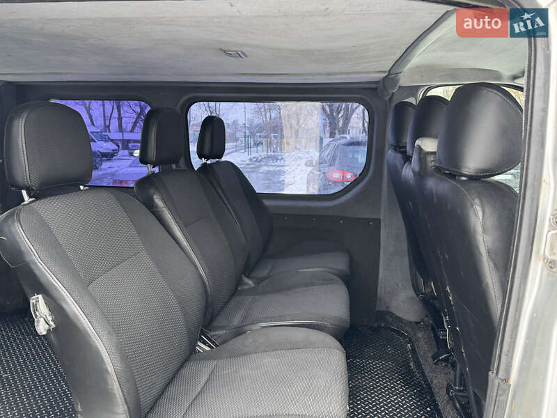 Минивэн Renault Trafic 2004 в Ровно