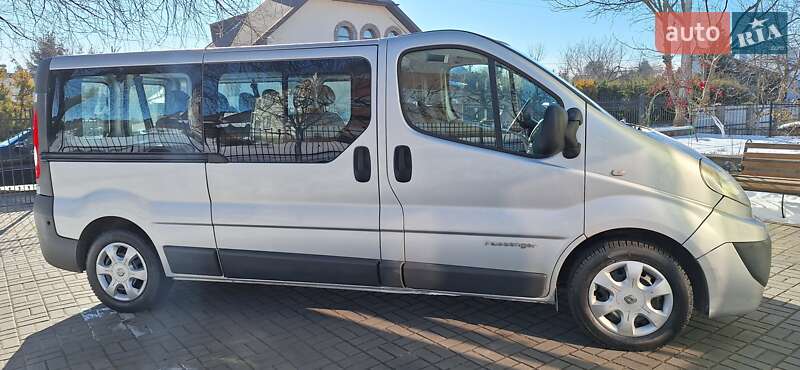 Мінівен Renault Trafic 2009 в Луцьку