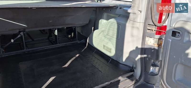 Мінівен Renault Trafic 2009 в Луцьку