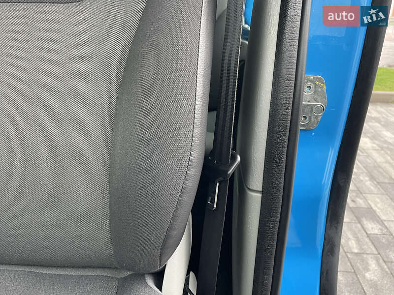 Минивэн Renault Trafic 2012 в Луцке