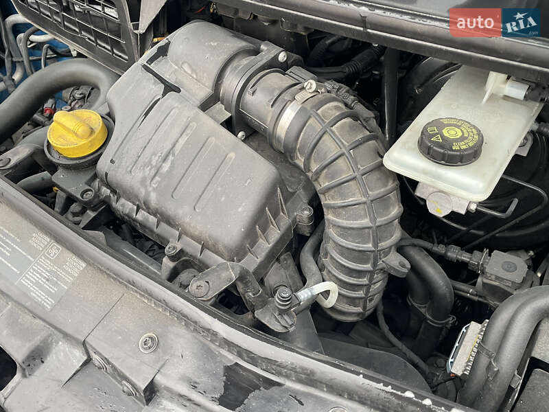 Минивэн Renault Trafic 2012 в Луцке