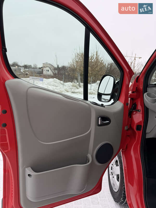 Мінівен Renault Trafic 2013 в Дубні