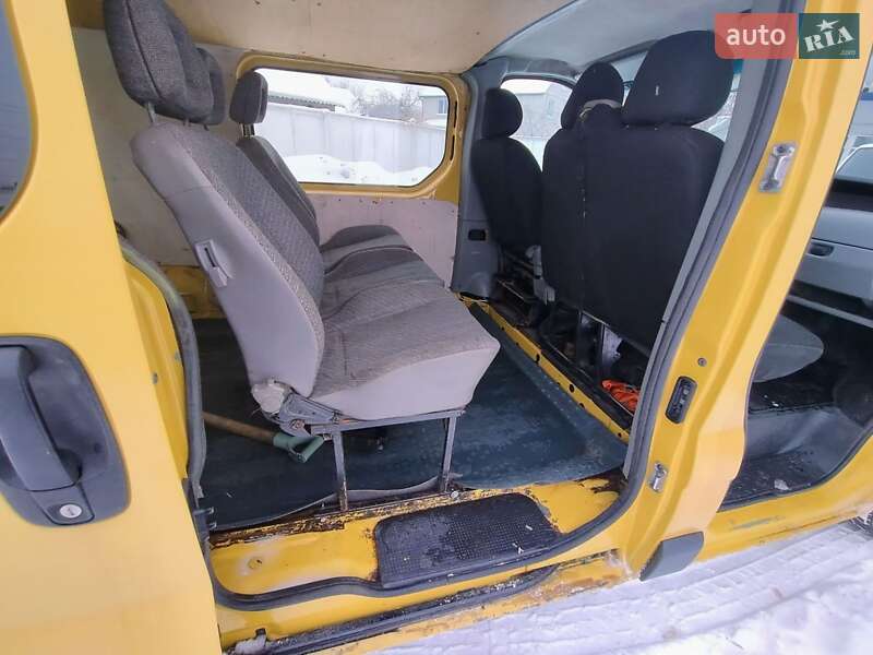 Мінівен Renault Trafic 2003 в Житомирі