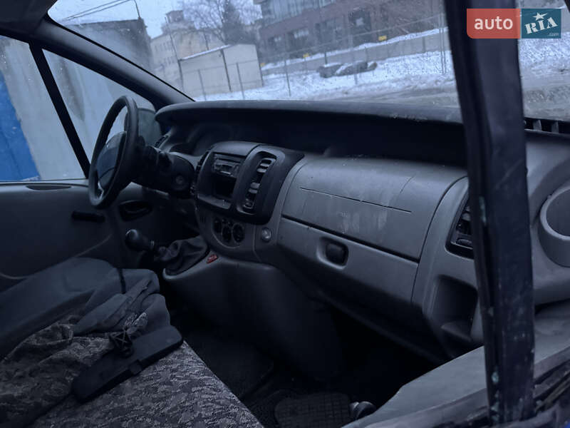 Мінівен Renault Trafic 2006 в Львові