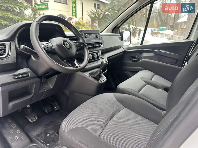 Вантажний фургон Renault Trafic 2023 в Дрогобичі