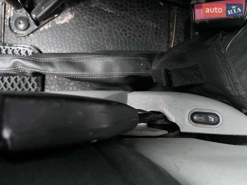 Вантажний фургон Renault Trafic 2013 в Києві