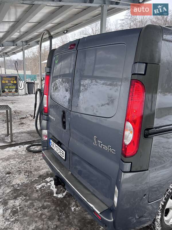 Вантажний фургон Renault Trafic 2013 в Києві