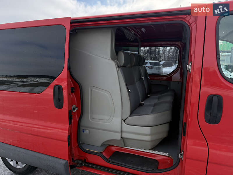 Мінівен Renault Trafic 2012 в Радивиліві