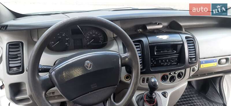 Мінівен Renault Trafic 2010 в Краснограді