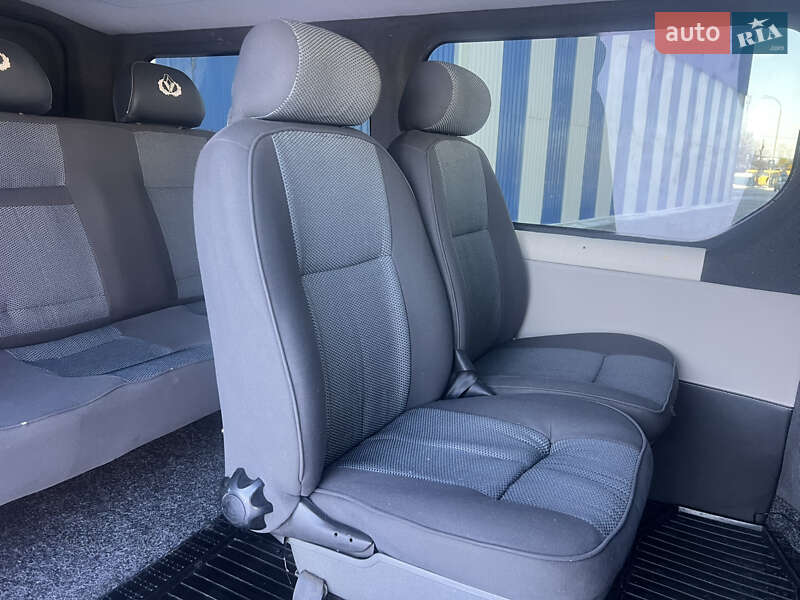 Мінівен Renault Trafic 2006 в Одесі