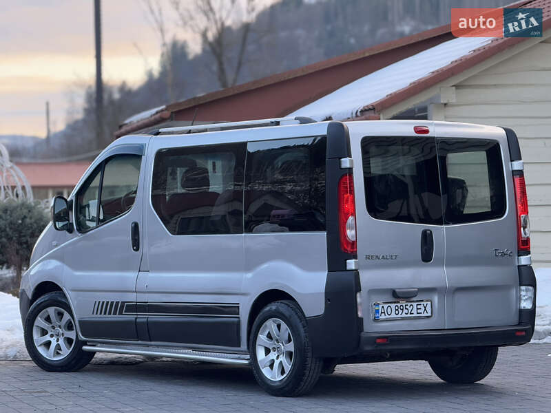 Минивэн Renault Trafic 2007 в Межгорье