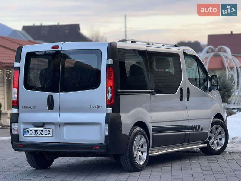 Минивэн Renault Trafic 2007 в Межгорье