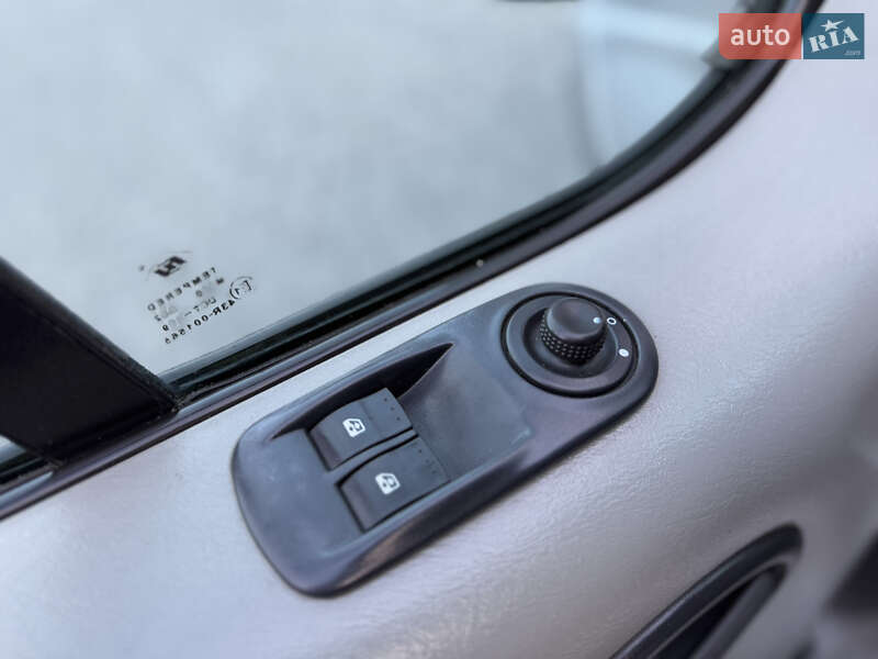 Минивэн Renault Trafic 2007 в Межгорье