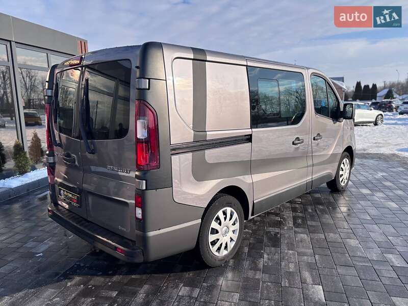 Грузопассажирский фургон Renault Trafic 2016 в Коломые