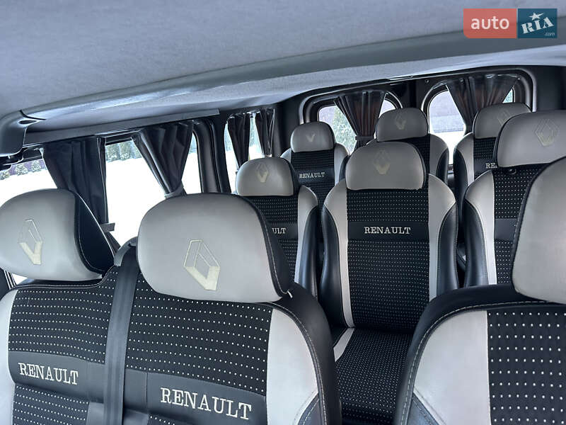 Минивэн Renault Trafic 2007 в Делятине