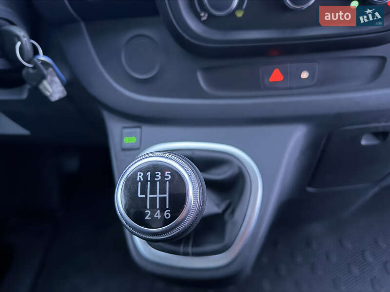 Вантажний фургон Renault Trafic 2022 в Рівному