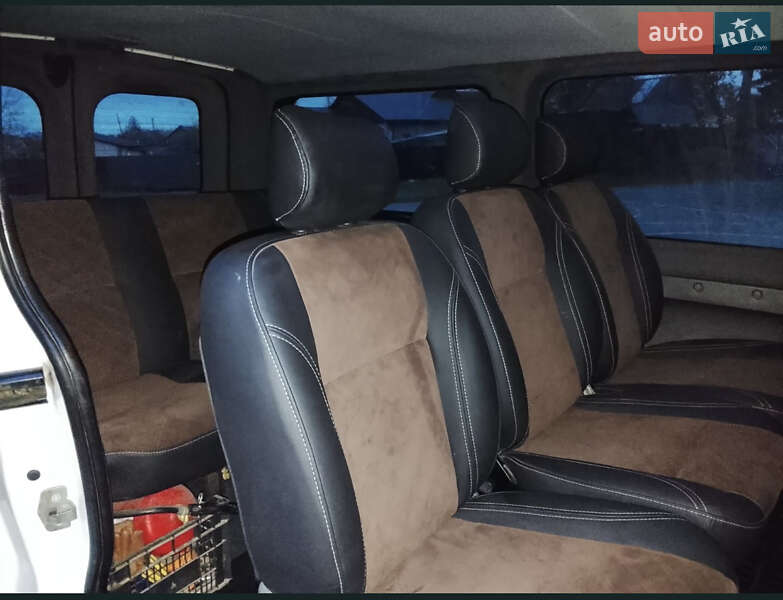 Мінівен Renault Trafic 2005 в Летичіві фото 15 Мінівен Renault Trafic 2005 в Летичіві